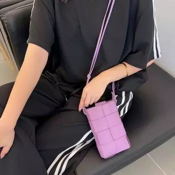 Sheepskin woven mobile phone bag Women s Crossbody Bag Women s Mini Bag genuine leather lightweight satchel чёрный