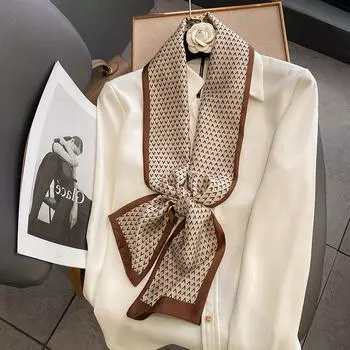 Шелковый шарф женский с буквой V элегантный плоский угловой шарфик модное украшение в сочетании с ветровкой и рубашкой