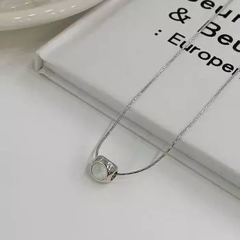 Shell Pendant with Three Sides Circular Small Design Necklace, Female Clavicle Chain, Shiny INS Style