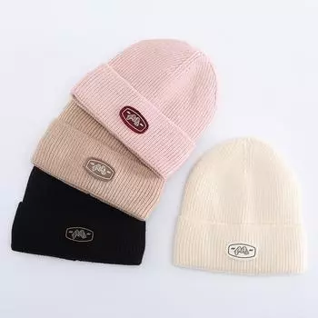 Шерстяная шапка осень-зима женская теплая повседневная бархатная модная шапка универсальная новая вязаная шапка защита ушей толстая холодная шапка one size fits all чёрный