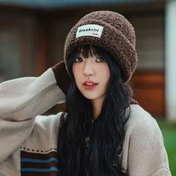 Шерстяная шапка женская осенне-зимняя универсальная пуловерная холодная шапка зимняя пушистая теплая защита ушей лицо маленькая однотонная вязаная шапка M56-58cm