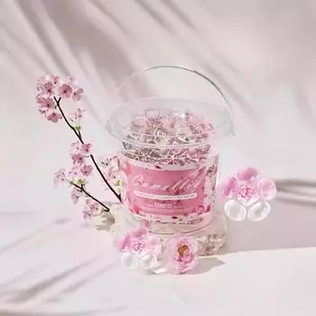 Шесть в одном, гранулы моющего средства Sakura Laundry очищают, удаляют бактерии и клещей, сохраняют аромат, защищают цвет, смягчают и удаляют пятна, эффективно очищают 50 PCS зелёный