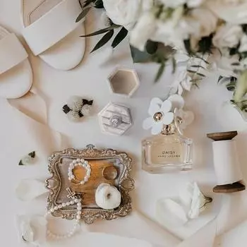 Шестигранная шкатулка для обручального кольца, бархатная шкатулка для кольца, шкатулка для обручального кольца с 3 отделениями, шкатулка для ювелирных колец премиум-класса для предложения руки и сердца, помолвки, свадебного дня, фотосессии невесты белый