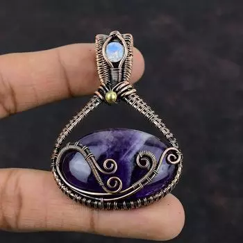 Шеврон Аметист Подвеска Медная проволока Обернутая подвеска Ювелирные изделия ручной работы Молочный опал Драгоценный камень Подвеска Медная проволока Обмотка ювелирных изделий Подвеска для подарка