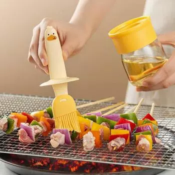 Щетка для бутылки с маслом 2-в-1. Силиконовая термостойкая щетка с прозрачным многоразовым контейнером для масла и соевого соуса. Необходима для дома для выпечки барбекю. оранжевый