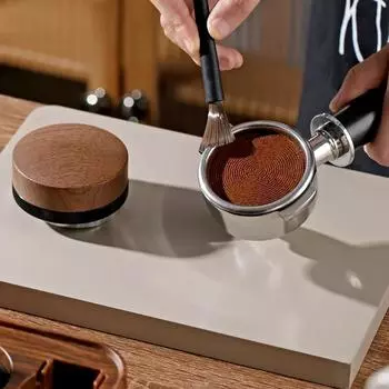 Щетка для чистки кофемолки с мягкой нейлоновой щетиной Эффективный инструмент для обслуживания кофемашины Аксессуары для бариста A