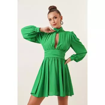 Шифоновое платье на подкладке с окном спереди