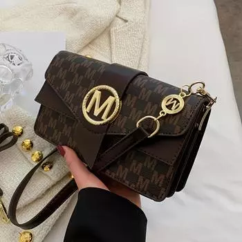 Шикарная квадратная сумка через плечо в винтажном стиле — женская классическая сумка через плечо с клапаном и уникальной пряжкой с буквами, идеально подходит для повседневного использования и модных моментов кофейный