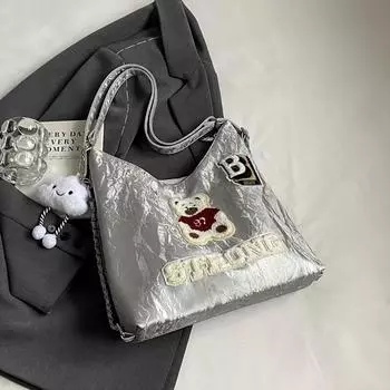 Шикарная сумка через плечо с мультяшным медведем для женщин - вместительная и универсальная с цепочным ремешком, застежкой-молнией, подкладкой из полиэстера чёрный