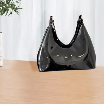 Шикарная женская сумка через плечо — идеальный вариант для повседневных выходов и повседневного использования чёрный