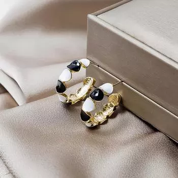 Шикарные черно-белые серьги с подвесками в виде масляных капель простого и изысканного дизайна