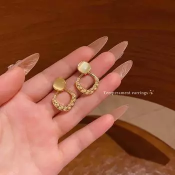 Шикарные геометрические серьги с жемчугом «кошачий глаз» — трендовая, универсальная, высококачественная женская мода. A2190 золотой