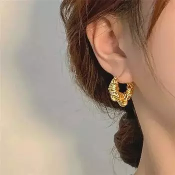 Шикарные металлические витые серьги: Европейский и американский хип-хоп-дизайн для женщин