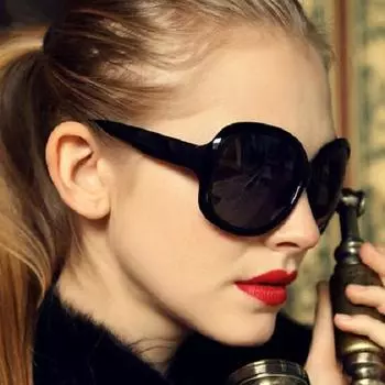 Шикарные однотонные женские солнцезащитные очки в большой оправе чёрный