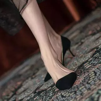 Шикарные огромные ноги! Новые сексуальные туфли на тонком каблуке с легким ртом, женские французские остроносые туфли телесного цвета на высоком каблуке 34