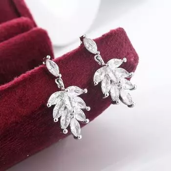 Шикарные женские сверкающие серьги-подвески с кисточками из циркония и кристаллами Шикарные женские длинные серьги для посещения банкетов Подарки на годовщину белый