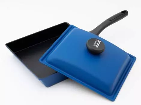 Широкая кастрюля с крышкой [Genkai Blue] синий