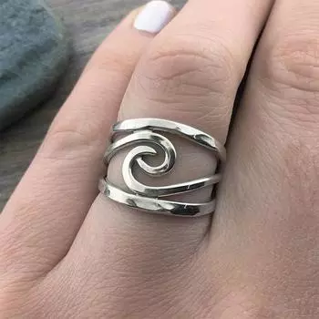 Широкое кольцо с замысловатым узором — идеально подходит для повседневного ношения и праздничных вечеринок 6