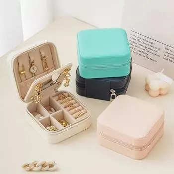 Шкатулка для драгоценностей Большая вместимость Съемная перегородка Искусственная кожа Портативный фланелевый внутренний органайзер для сережек, ожерелий, колец, ювелирных изделий чёрный