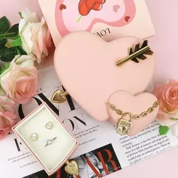 Шкатулка для украшений в форме сердца со стрелами, органайзер для хранения, мягкая подкладка, переносная коробка для хранения колец, ожерелий, подарки на годовщину красный