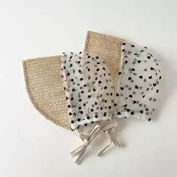 Шляпа от солнца для маленьких девочек с принтом в виде сердца и цветов, защитная шляпа от солнца, летняя дышащая соломенная сетчатая шляпа