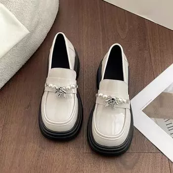 Туфли женские весна 2025 новые милые и прохладные женские туфли с жемчужным медведем на одной педали на платформе с высоким каблуком маленькие кожаные туфли 35 бежевый