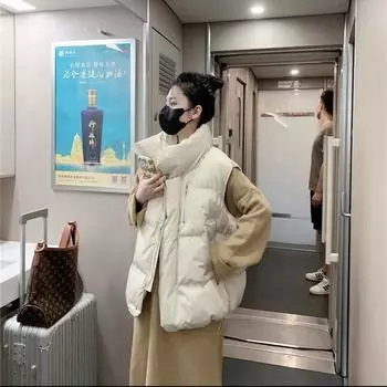 Short sleeveless jacket thickened vest bread clothes European station 2024 new winter simple outer wear down vest women S