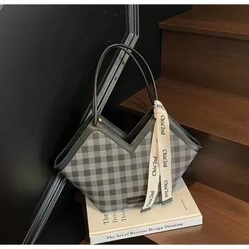 Shoulder bag women s summer new trendy fashion sense large capacity commuter tote bag underarm bag women чёрный