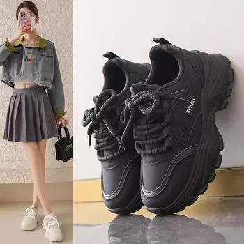 Showing feet, small mesh dad shoes and women s explosion in spring and summer 2024, new breathable thick-soled muffin sports and leisure shoes 34