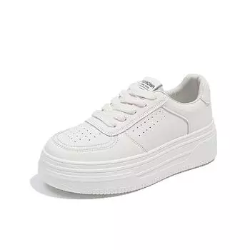 Showing feet, small thick-soled white shoes, women s thick-soled heightening women s shoes, new popular spring and autumn versatile casual sports shoe 35