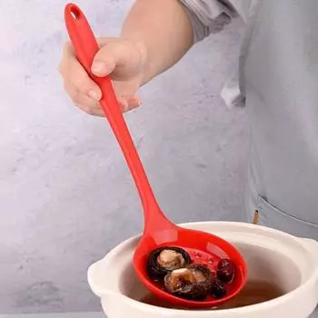 Шумовка Ложка-дуршлаг Безопасная Широкое Применение Утолщенная Бытовая Длинная Ручка Совок-дуршлаг для Дома чёрный