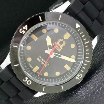 ШВЕЙЦАРСКИЕ 40 ММ МУЖСКИЕ ЧАСЫ TITUS ВОССТАНОВЛЕННЫЕ С ПОВОРОТНЫМ БЕЗЕЛЕМ И ЧЕРНЫМ ЦИФЕРБЛАТОМ a430727-2 R104-a430727