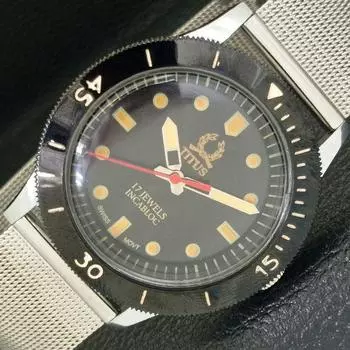 ШВЕЙЦАРСКИЕ МУЖСКИЕ ВОССТАНОВЛЕННЫЕ ЧАСЫ TITUS 40 ММ С ПОВОРОТНЫМ БЕЗЕЛЕМ И ЧЕРНЫМ ЦИФЕРБЛАТОМ a430795-2 R104-a430795