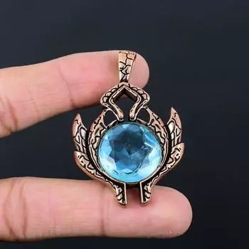 Швейцарский голубой топаз, драгоценный камень, чистая медная проволока, обернутая красивой ювелирной подвеской ручной работы 2.17 Inches синий