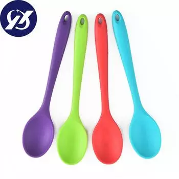 Силиконовая ложка для смешивания. Термостойкая силиконовая ложка для наметки. Ложка для посуды. Сервировочная ложка с антипригарным покрытием для смешивания, выпечки, сервировки и перемешивания. чёрный