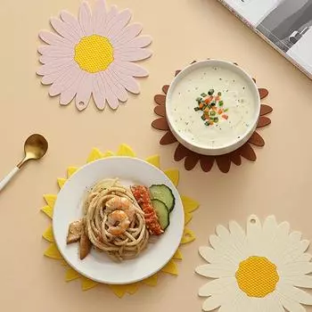 Силиконовая подставка с цветком, водонепроницаемая, термостойкая, нескользящая, защита стола, столешница, подставка для столовых приборов с цветочным рисунком, держатель для чашки кофе, чая, кухонные принадлежности светло-розовый