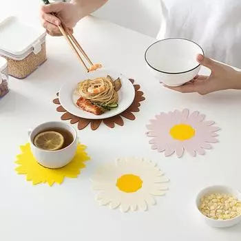 Силиконовая подставка с цветком, водонепроницаемая, термостойкая, нескользящая, защита стола, столешница, подставка для столовых приборов с цветочным рисунком, держатель для чашки кофе, чая, кухонные принадлежности светло-розовый