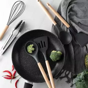 Силиконовая высококачественная щетка для взбивания яиц, лопатка 1 шт., ложка для пасты, супа, кухонные принадлежности, скребок, кухонная утварь ручной работы 10 мятный зеленый