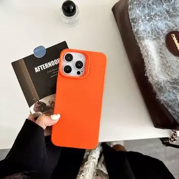 Силиконовый чехол для iPhone 15 Pro Max с большими отверстиями, матовый дизайн, ультратонкий, однотонный — подходит для мужчин и женщин. iPhone15promax античный белый