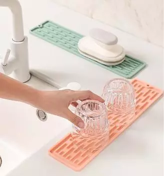 Силиконовый коврик для крана Водонепроницаемый чистящий коврик для крана Коврики-ловушки для брызг Теплоизоляция Кухонные гаджеты для дома Аксессуары для ванной белый