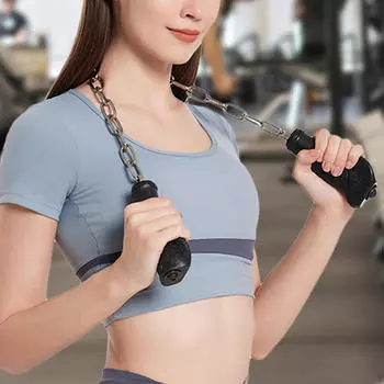 Силовая тренировка на трицепс со скакалкой с противоскользящей ручкой и креплением для тянущегося троса для