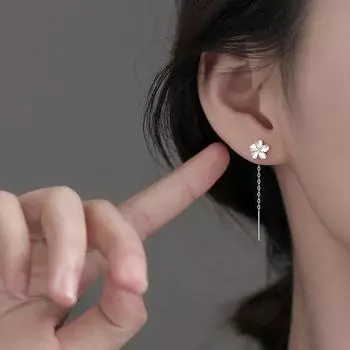 Silver Gardenia Hanging Earrings Special-Interest Design Classy Easiest for Match Accessible Luxury Earrings Earrings Female Earrings New Tassel A Pair of Gardenia Ear Line