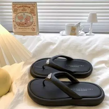 Silver high-end flat-bottomed flip-flops women wear summer new beach vacation cool slippers 35