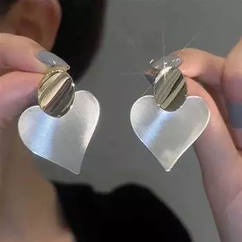 Silver Pin Earrings Niche Style Fancy Fashion Tassel Love Heart Stud Earrings South Korea Ins Cold Wind Special-Interest Design Curved Surface The other side of the heart Silver Needle