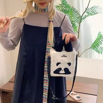 Симпатичная маленькая квадратная сумка Panda Mao Mao, женская новая трендовая плюшевая сумка премиум-класса с текстурированной сумкой-мессенджером one size fits all белый