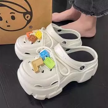 Симпатичные женские нескользящие сандалии с отверстиями своими руками — идеальный вариант для весенних и летних пляжных дней 38-39 (Size runs small)