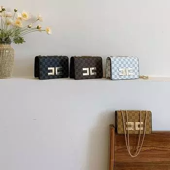 Simple and Fashionable Crossbody Bag Casual Square Bag Simple Small Bag New Women s Bag Fashionable Casual Shoulder Bag