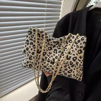 Simple and fashionable shoulder bag 2024 summer foreign style large capacity armpit bag women s simple shopping bag fashion handbag