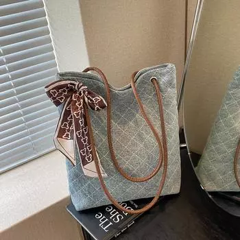 Simple and fashionable tote bag large capacity shoulder bag handbag women s 2024 new summer commuter armpit bag синий