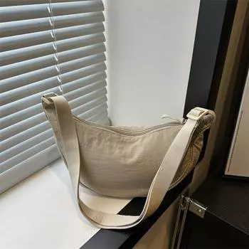 Simple and lightweight small bag Women s messenger bag 2024 summer new simple fashion shoulder bag simple casual tote bag чёрный